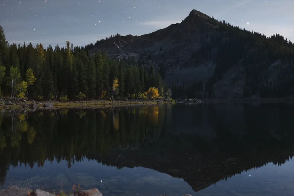 Jughandle Mountain under stars