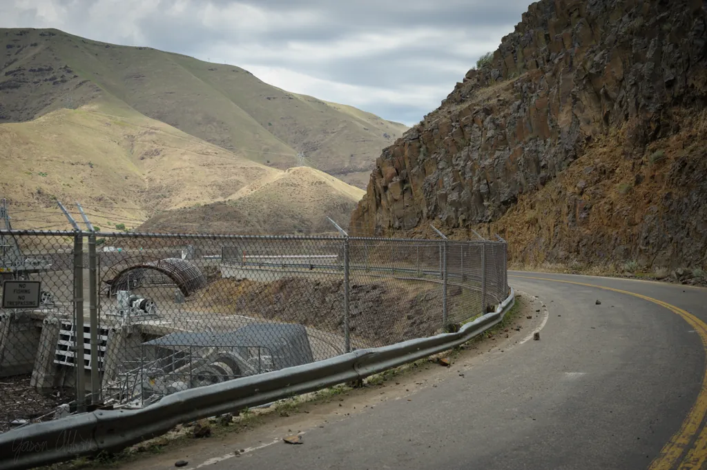 Along Brownlee Dam