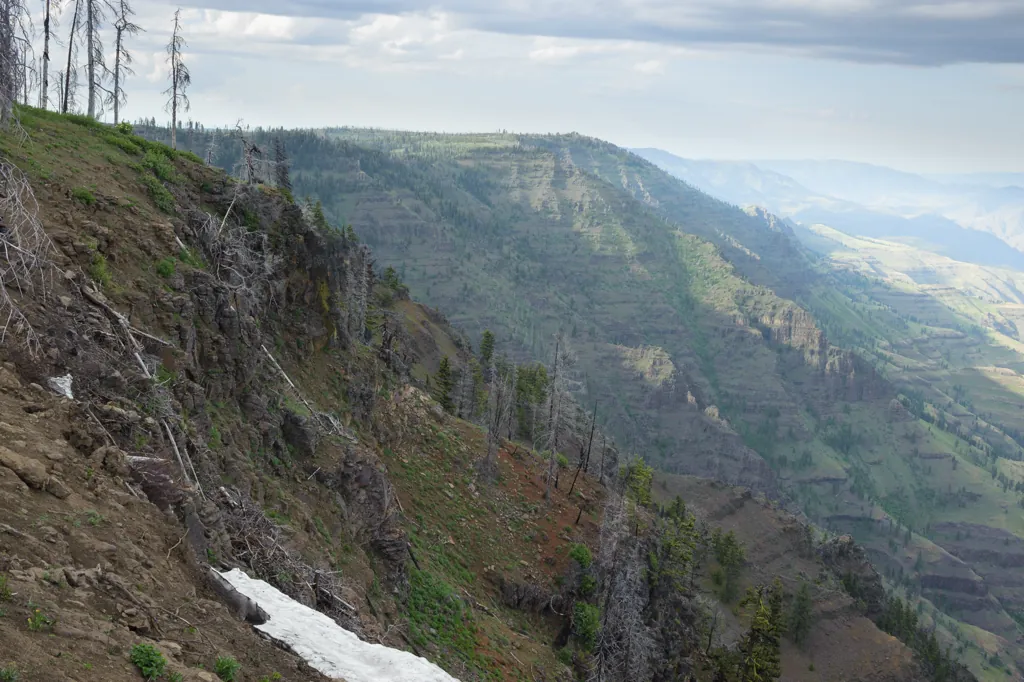 North along the Oregon side
