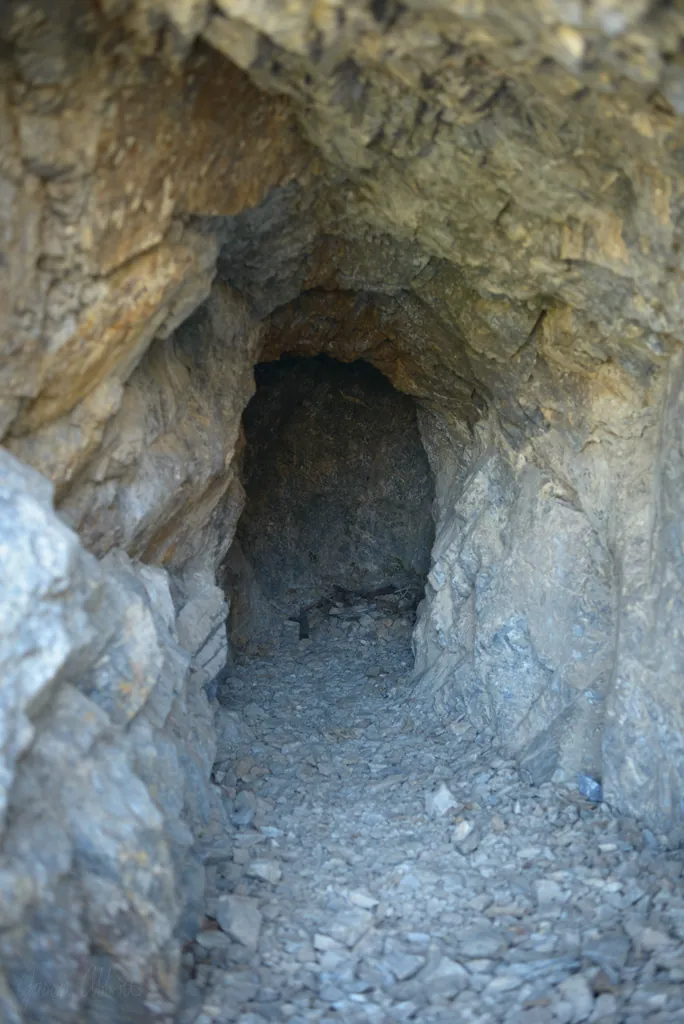 Tunnel end
