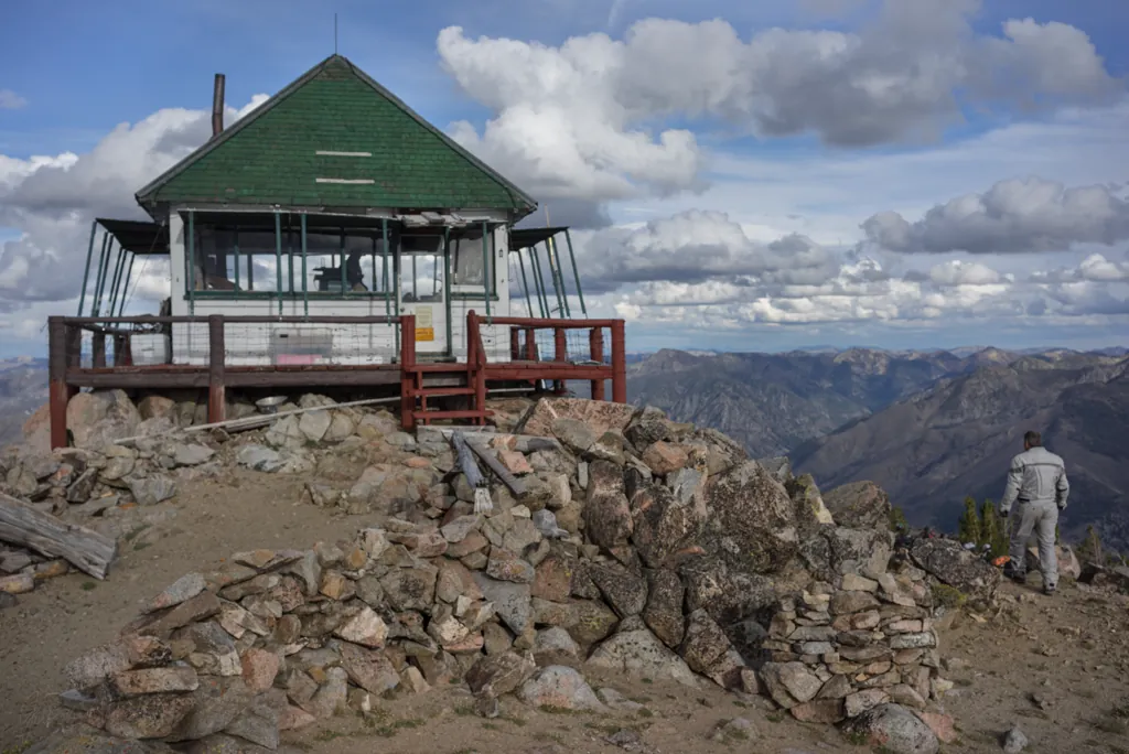 Pinyon Peak Lookout