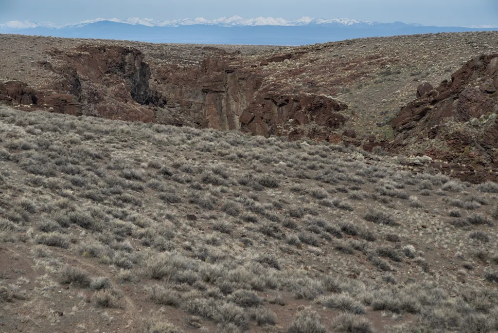 Gorge begins