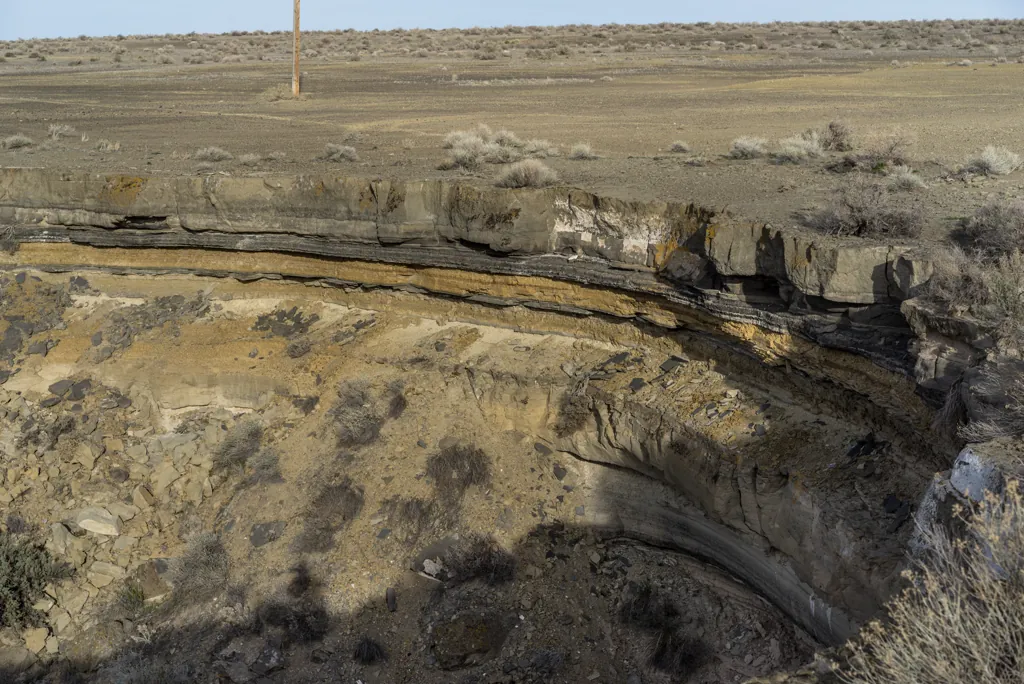 Old lakebed layers