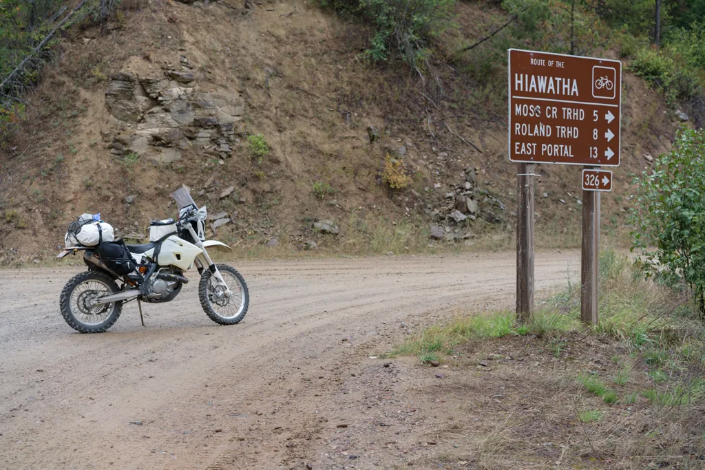 Turn along Loop Creek