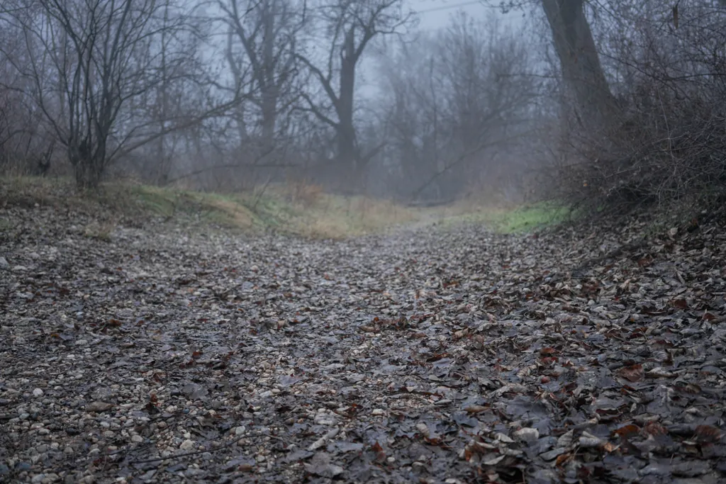 Dry channel