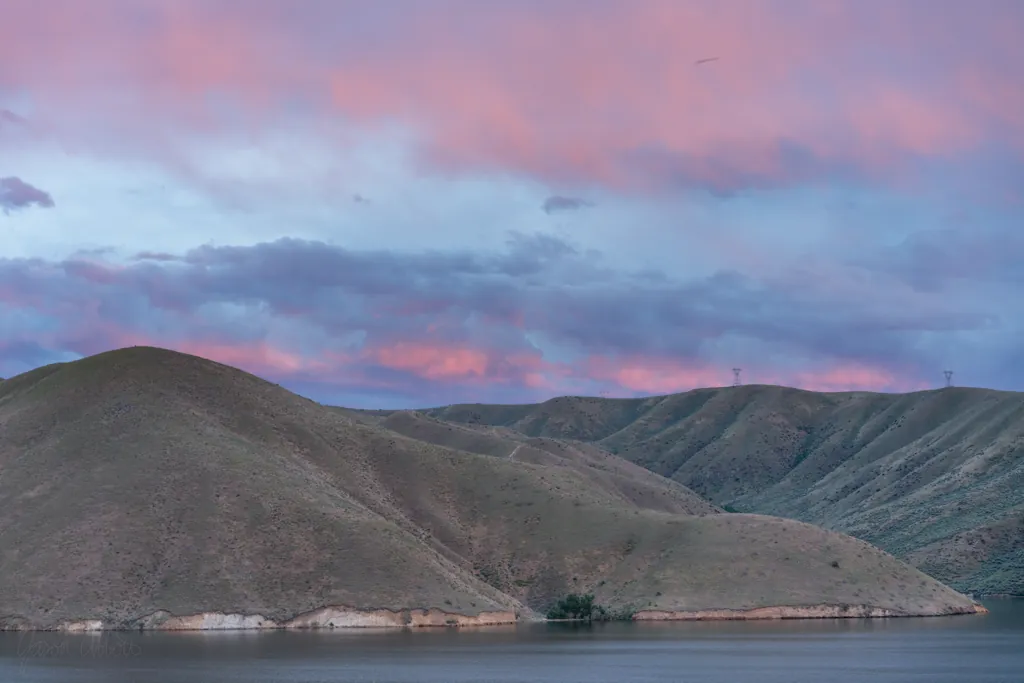 Pink reservoir
